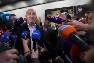 Ρούμεν Ράντεφ: Ποιος είναι ο νέος πρωθυπουργός της Βουλγαρίας - Φιλορώσος, απόστρατος και πρώην πρόεδρος
